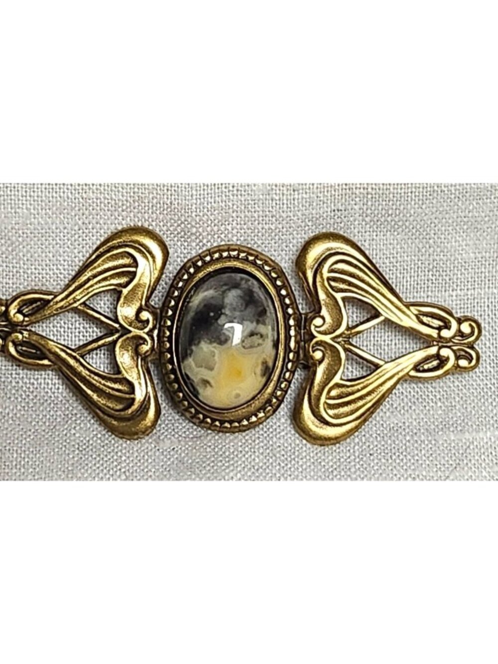 Victorian Revival Gold Tone Faux Agate Pin With Heart Filigree Details Antique S